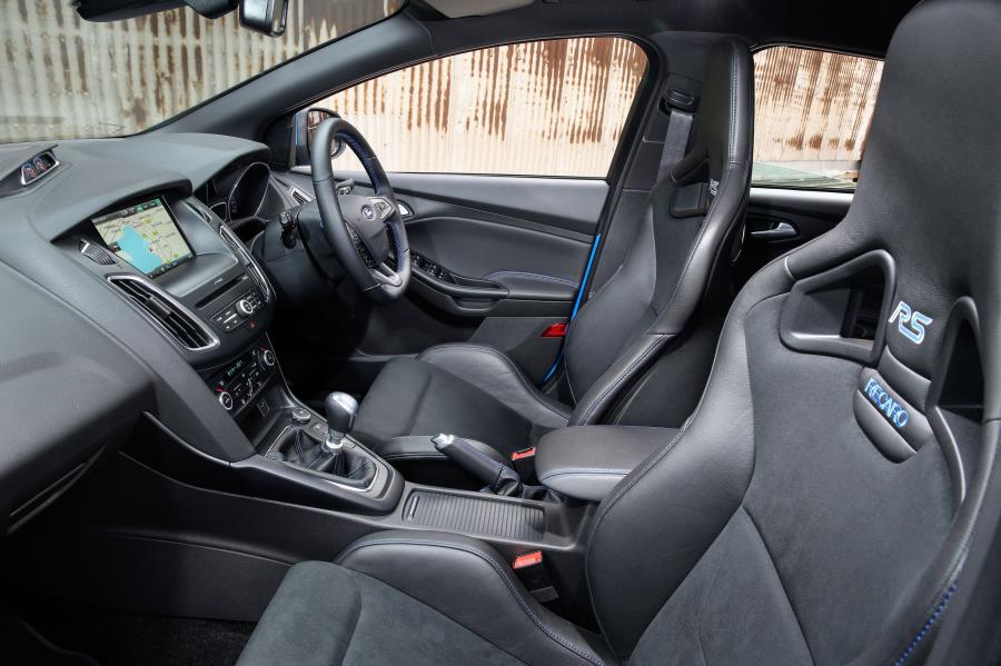 Интерьер Ford Focus RS 2016 года  (AU) (фото 27 из 30)